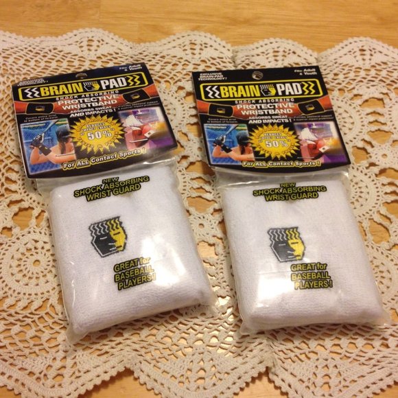 Two new Brain Pad unisex shock absorbing wristbands - Picture 1 of 6